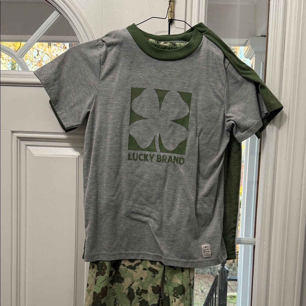 4/$15 Lucky Brand Kids Clover Graphic Tee - Gray and Green